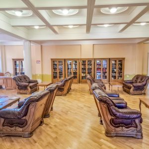 Библиотека в санатории Орджоникидзе в городе Кисловодске - фотография