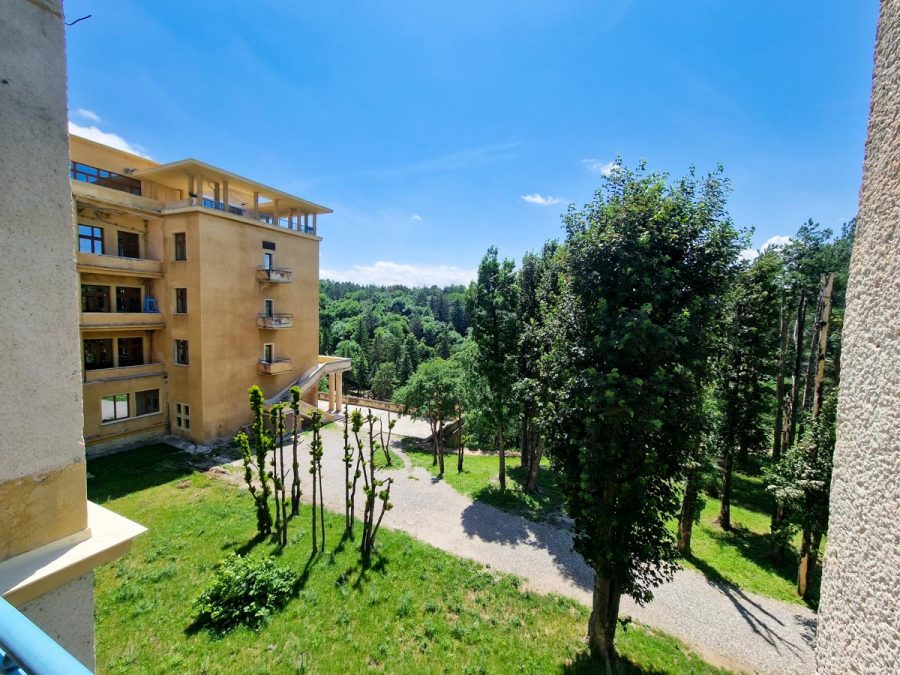 2 местный номер 1 категории в санатории Орджоникидзе в городе Кисловодске - фотография