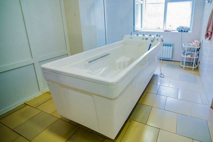 Нарзанные ванны в санатории Орджоникидзе в городе Кисловодске - фотография