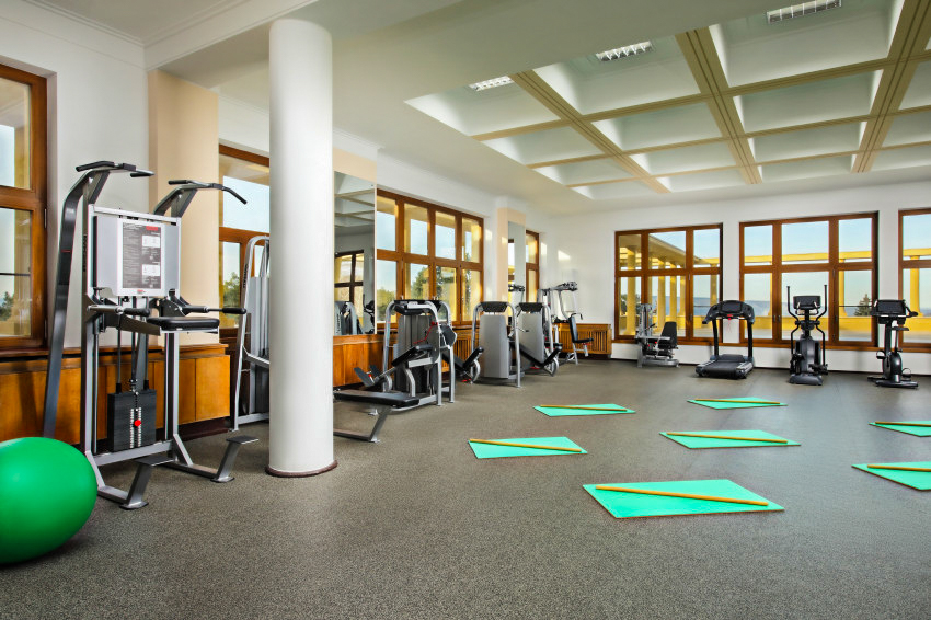 Тренажерный зал в санатории Орджоникидзе в городе Кисловодске - фотография