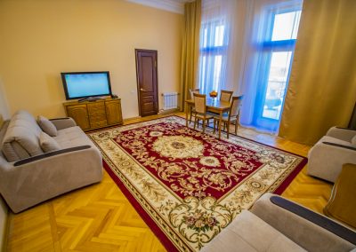 Семейный 2 комнатный номер в санатории Орджоникидзе в городе Кисловодске - фотография