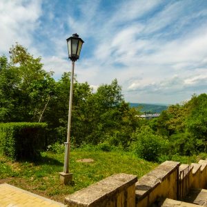 Ступеньки в санатории Орджоникидзе в городе Кисловодске - фотография