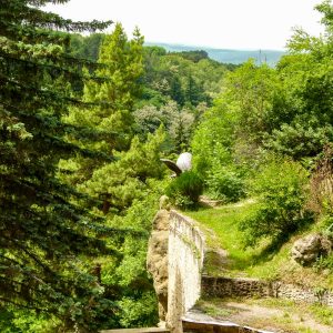 Скульптура Орла в санатории Орджоникидзе в городе Кисловодске - фотография