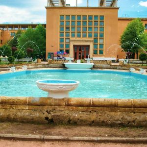 1 корпус в санатории Орджоникидзе в городе Кисловодске - фотография