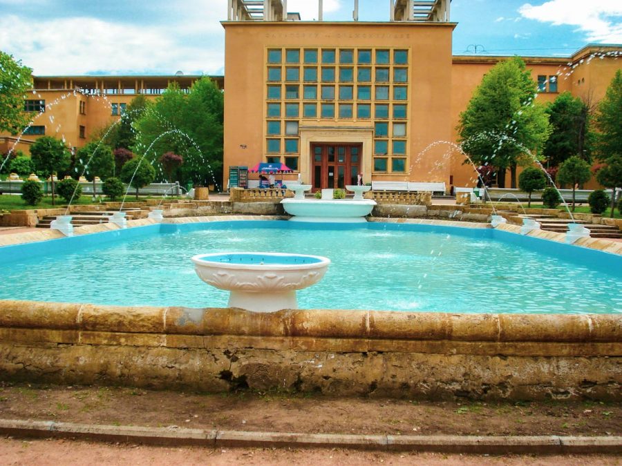 1 корпус в санатории Орджоникидзе в городе Кисловодске - фотография