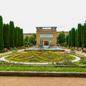 1 корпус в санатории Орджоникидзе в городе Кисловодске - фотография