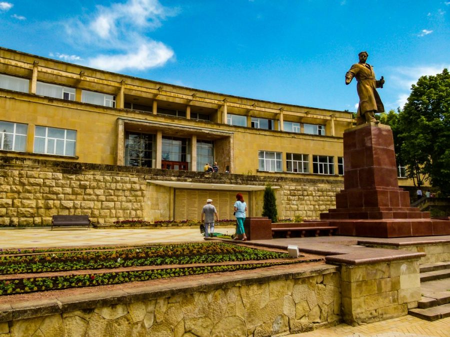 2 корпус в санатории Орджоникидзе в городе Кисловодске - фотография