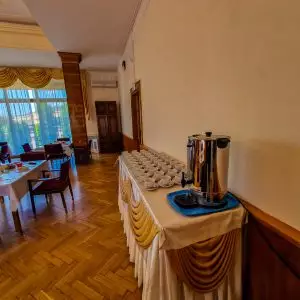 Столовая в санатории Орджоникидзе в городе Кисловодске - фотография