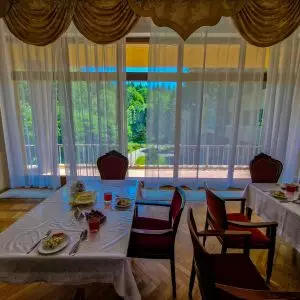 Столовая в санатории Орджоникидзе в городе Кисловодске - фотография