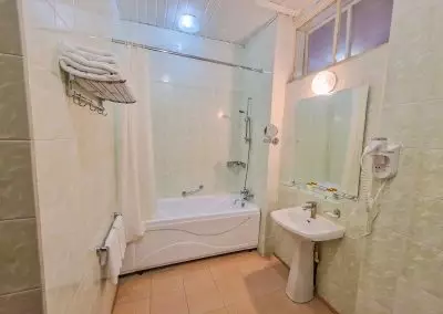 Номер «Студия» в санатории Орджоникидзе в городе Кисловодске - фотография