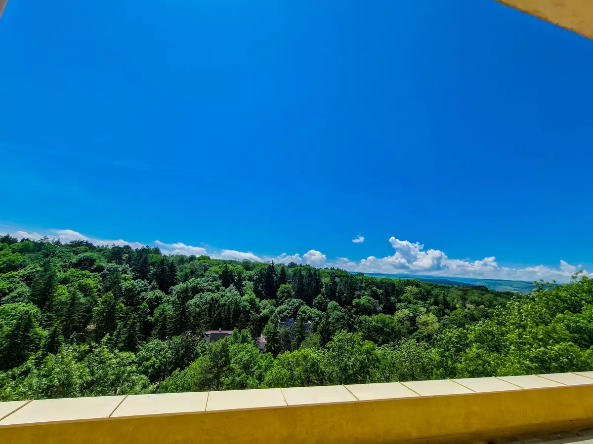 Номер «Студия» в санатории Орджоникидзе в городе Кисловодске - фотография