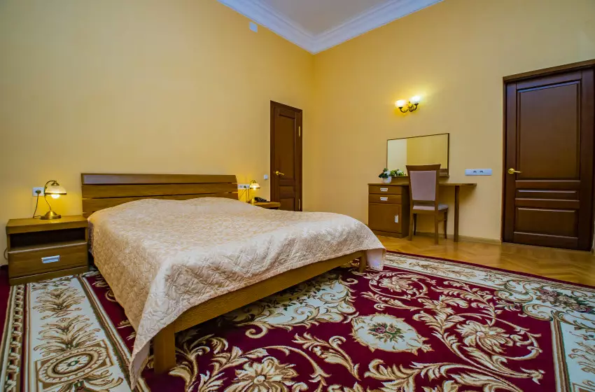 Семейный 2 комнатный номер в санатории Орджоникидзе в городе Кисловодске - фотография
