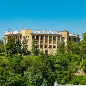 3 корпус в санатории Орджоникидзе в городе Кисловодске - фотография